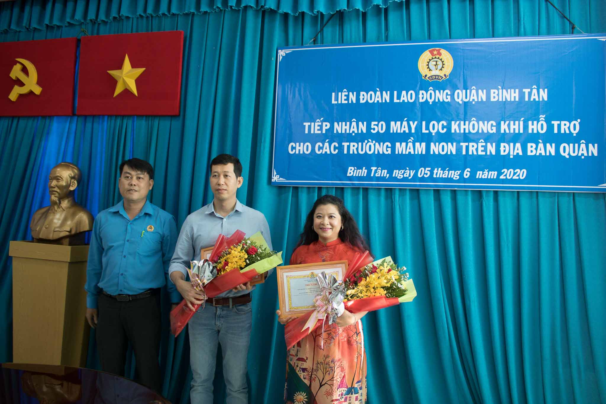 Xiaomi Việt Nam tặng 50 máy lọc không khí cho các trường mầm non trên địa bàn quận Bình Tân